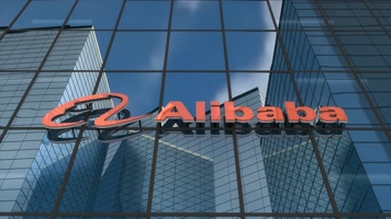 4k超清玻璃幕墙蓝天白云标志阿里巴巴logo视频素材