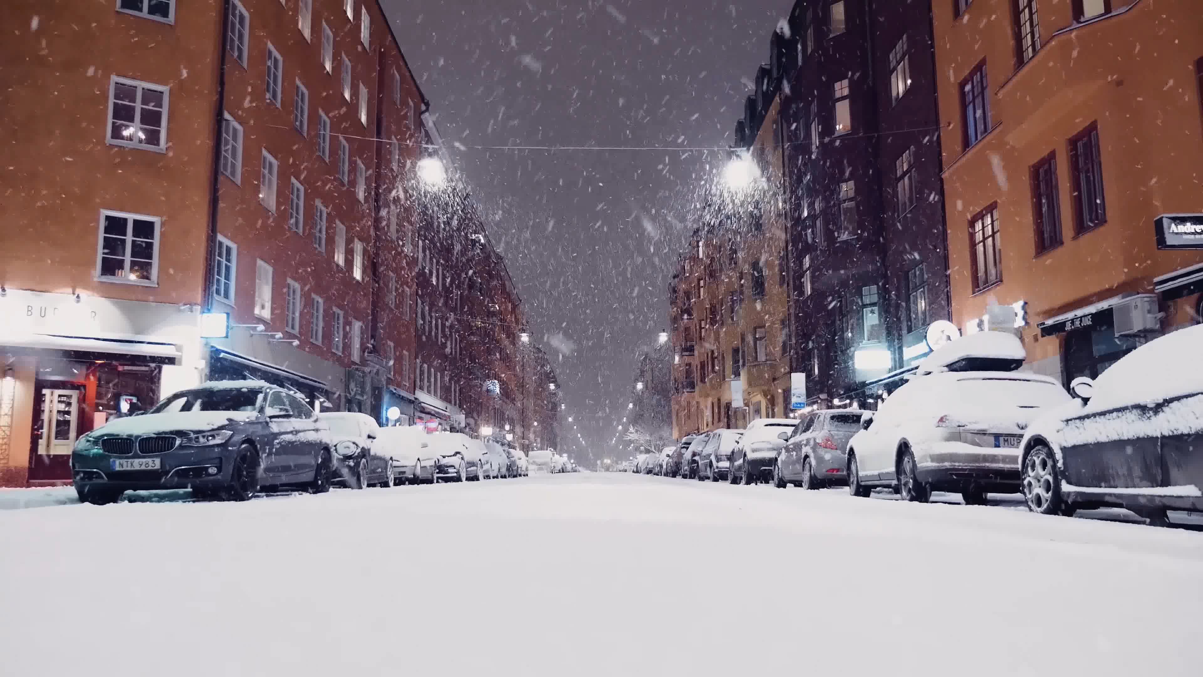 当雪景遇见夜色：夜晚雪景的6个拍摄技巧，把下雪天玩出新创意 - 哔哩哔哩