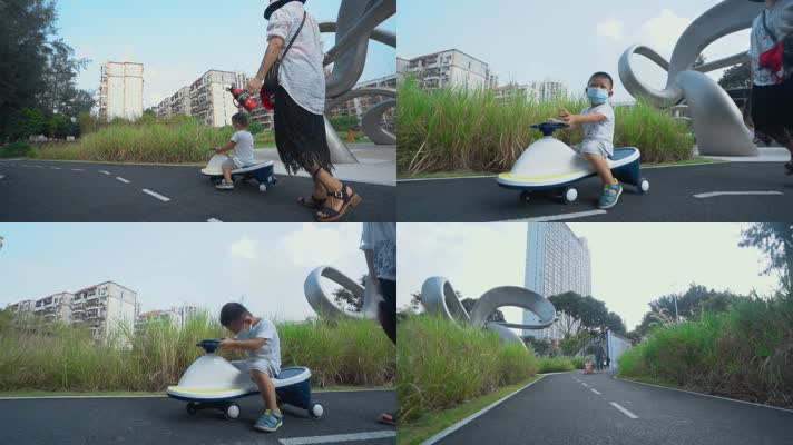 深圳小朋友玩滑步车和谐生活