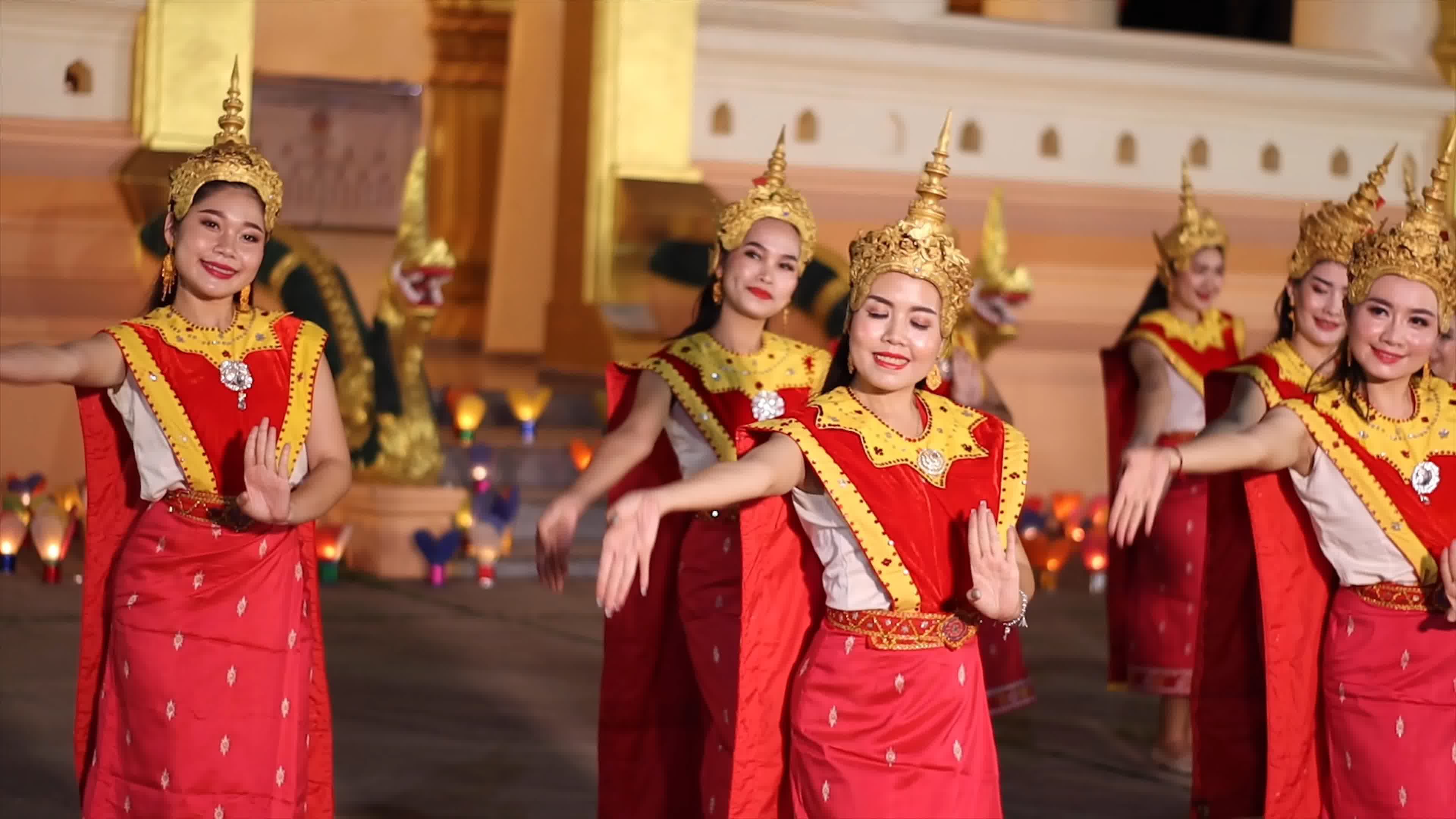 老挝舞蹈，老挝民族服饰服装，老挝美女视频素材,延时摄影视频素材下载,高清3840X2160视频素材下载,凌点视频素材网,编号:441117
