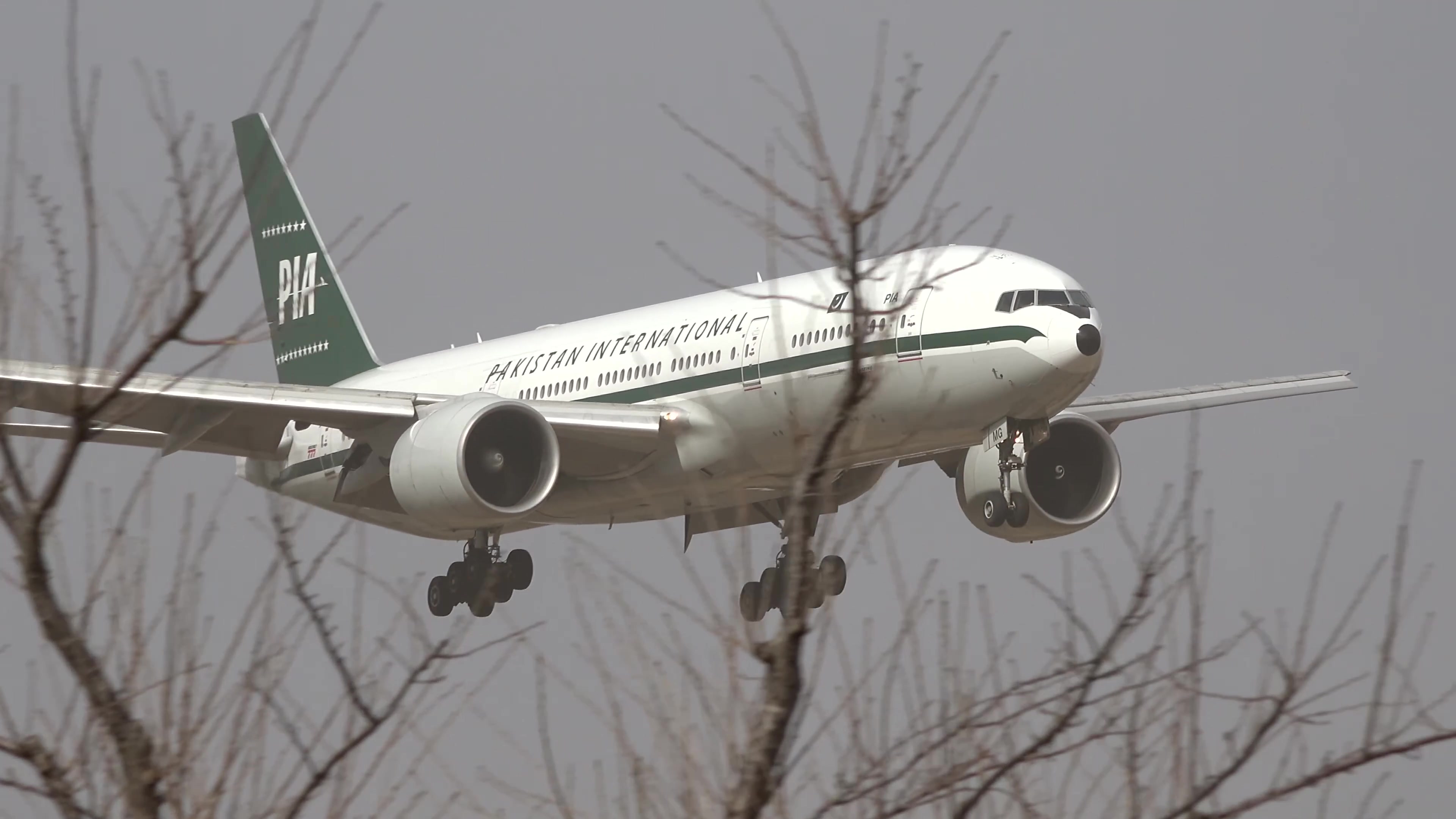 巴基斯坦航空飛機起飛降落視頻素材