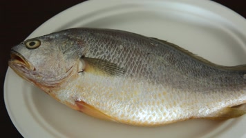 冒黃花魚的黃姑魚 (13)視頻素材,特色美食視頻素材下載,高清1920x1080