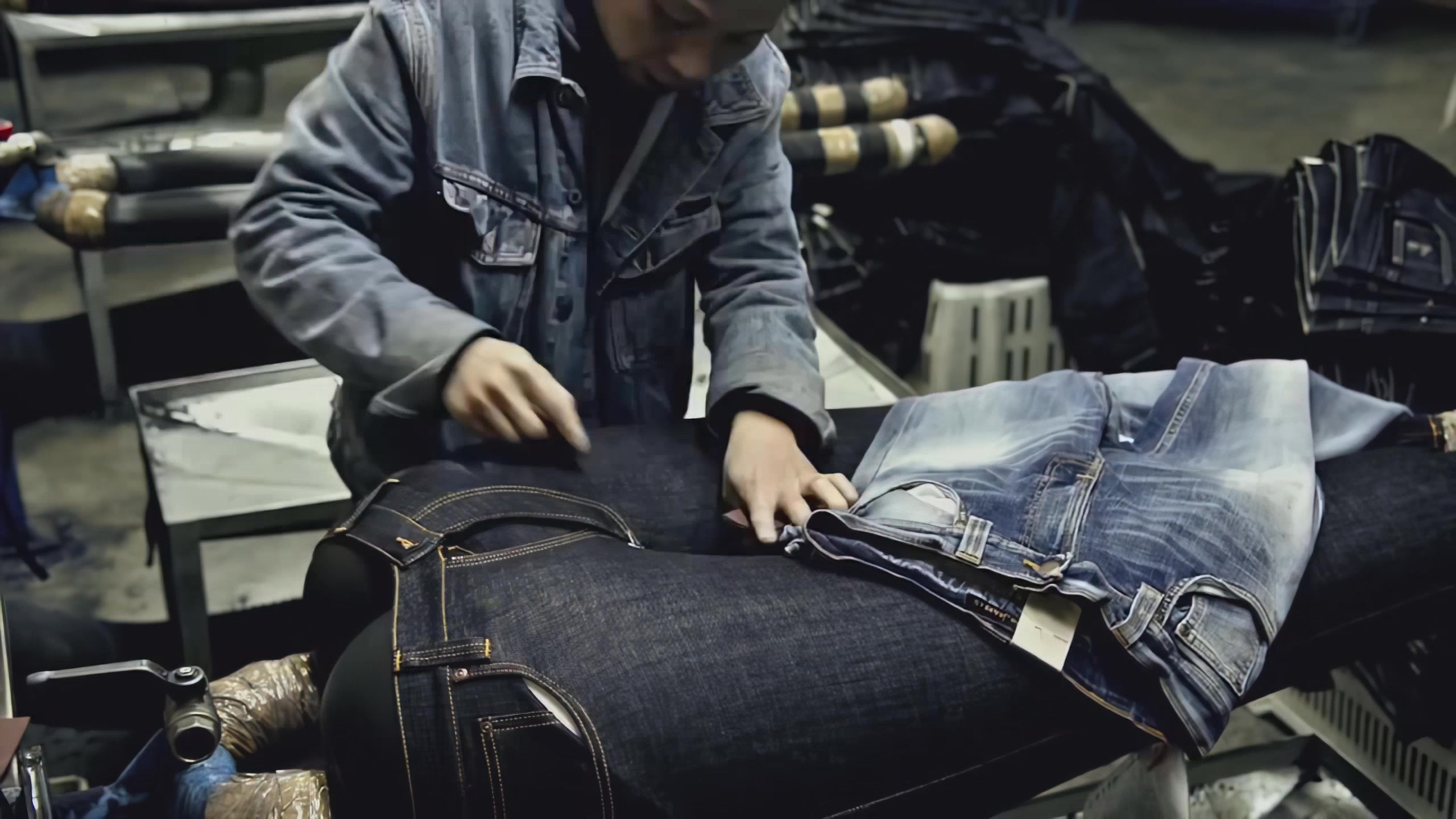 旧牛仔裤改的手提包 - 手工包包秀 布流行手工网