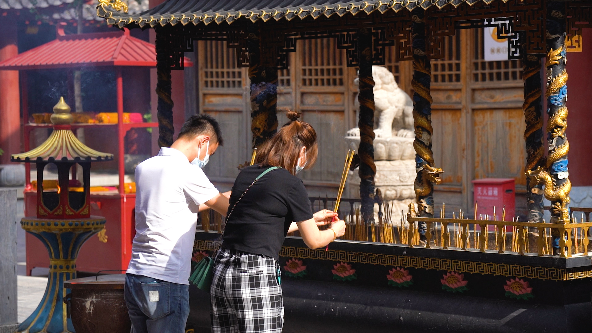 过年来广州这几个寺庙烧香祈福最灵验！据说都有求必应。