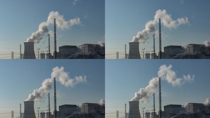 北方冬季供暖季节沈海热电厂冒烟的大烟囱