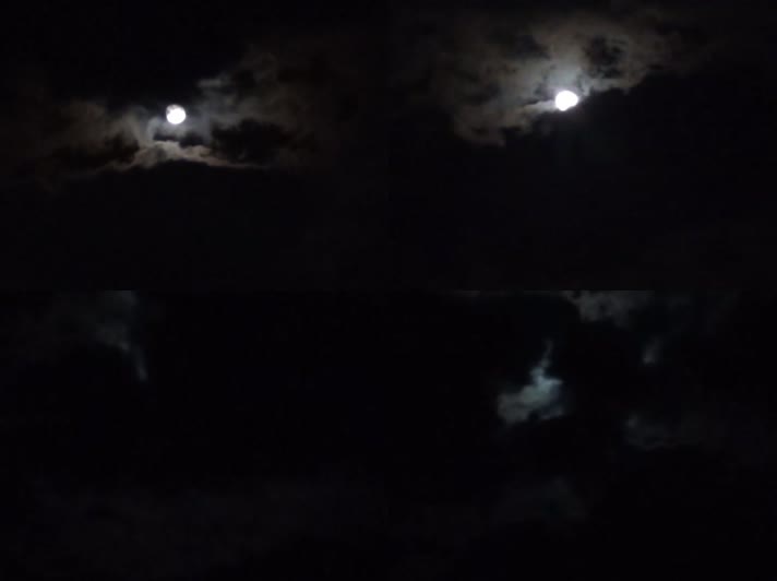 夜晚月亮穿过云层